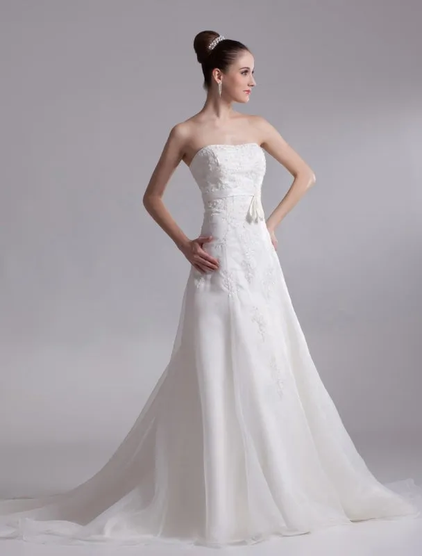 Elegant Ivory A-Line Strapless Rhinestone Tulle Bridal Wedding Dress