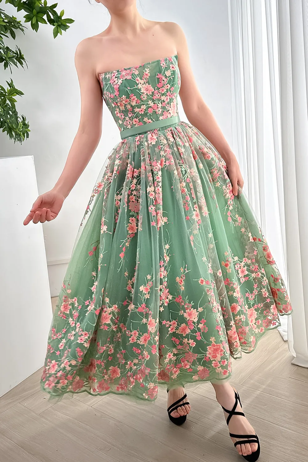 Strapless Embroidery Floral Corset Midi Dress