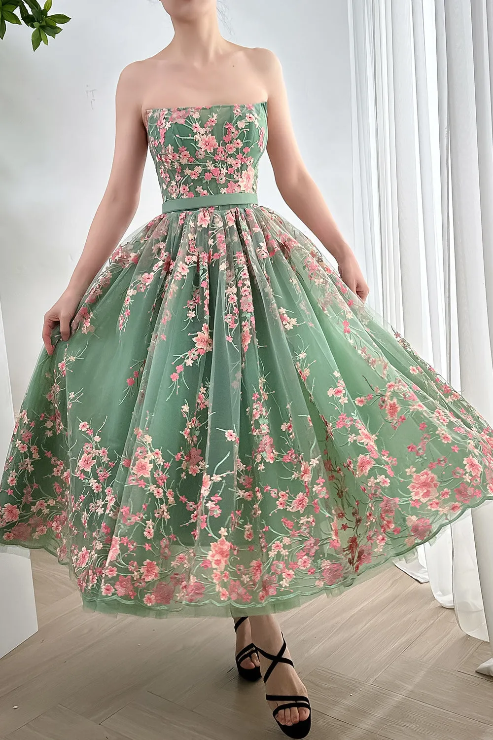 Strapless Embroidery Floral Corset Midi Dress