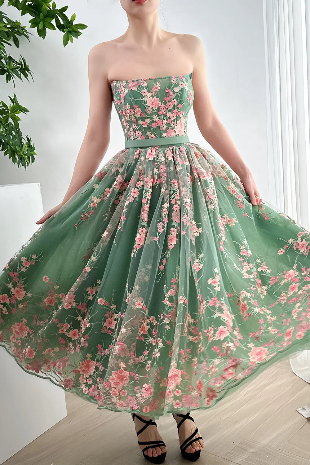 Strapless Embroidery Floral Corset Midi Dress