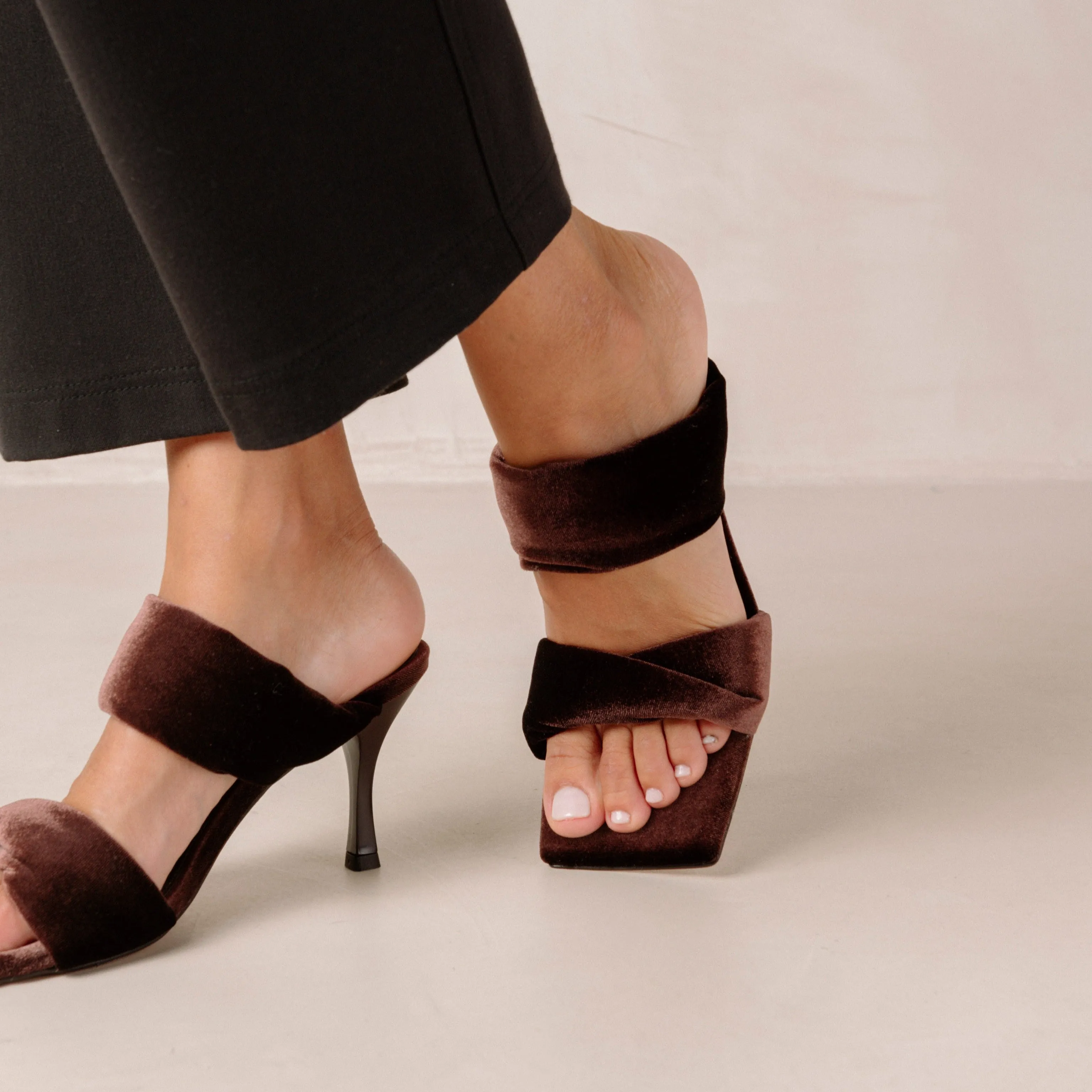 Twist Strap Velvet Coffee Brown Sandals