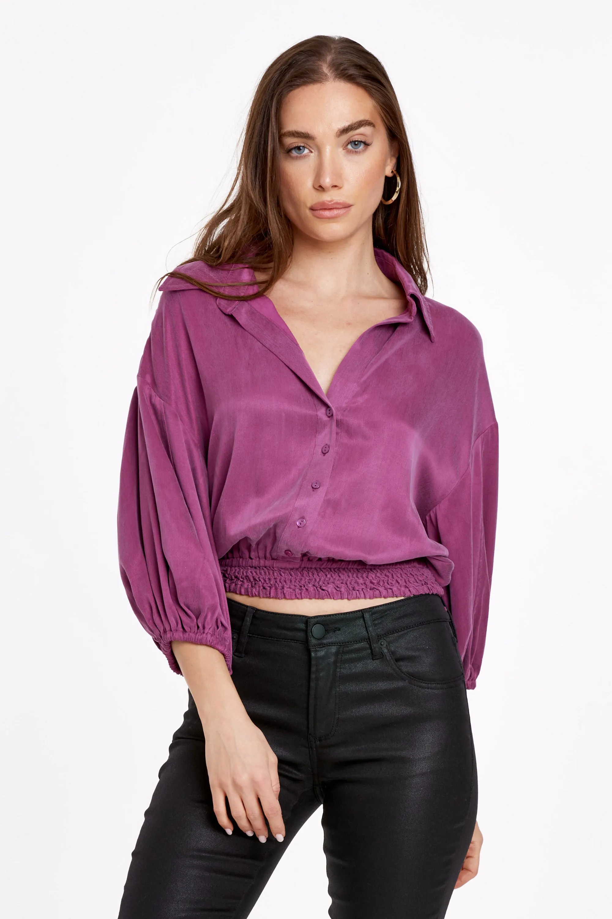 Zariah Collared V-Neck 3/4 Sleeve Relaxed Fit Top